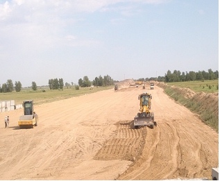 PK689+00-695+00 subgrade construction at Ikan bypass