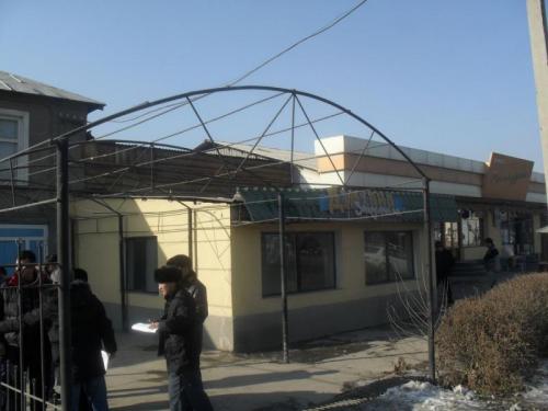 15.01.11. Going round the trade objects, built-up by encroachment in Yntymak village (Shymkent)