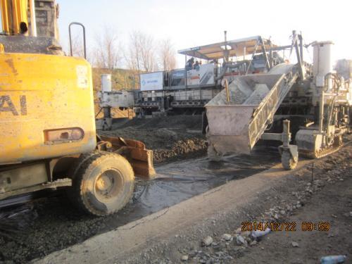 Concrete pavement construction, km 645