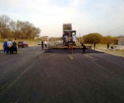 Laying of asphalt concrete course at PK41-51 