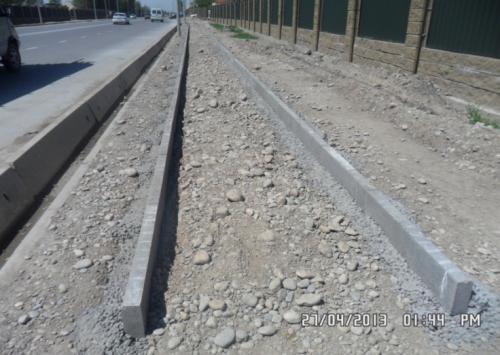 Construction of sidewalks for road section 00+5.2 